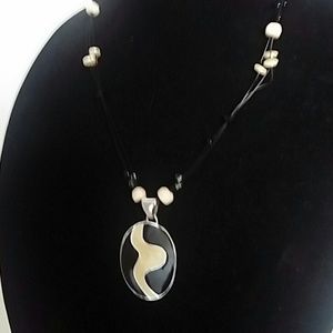 Vintage KC Kenneth Cole Enamel Pendant Necklace